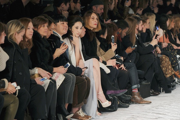 Ngô Bội Từ, Angelababy nổi bật tại tuần lễ thời trang Paris - 5 Vĩnh Ngọc
