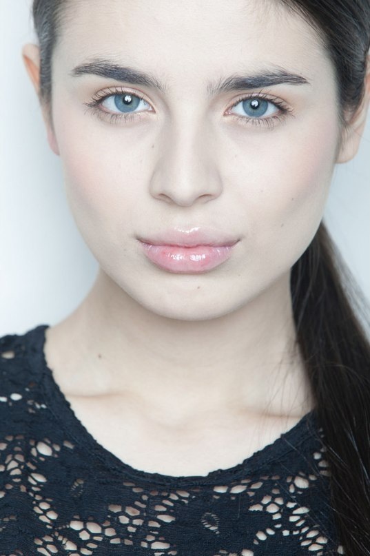 Hoa hậu Nga dễ thương khi còn nhỏ