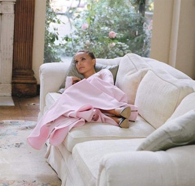 Natalie Portman đẹp như mơ trong quảng cáo Dior - 7 Vĩnh Ngọc