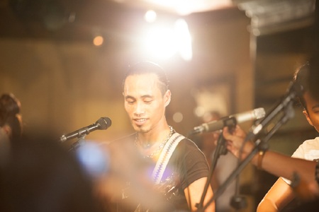 Sự trở lại mạnh mẽ của “quý ông hát Rock” Phạm Anh Khoa - 1 Sự trở lại mạnh mẽ của quý ông hát Rock Phạm Anh Khoa