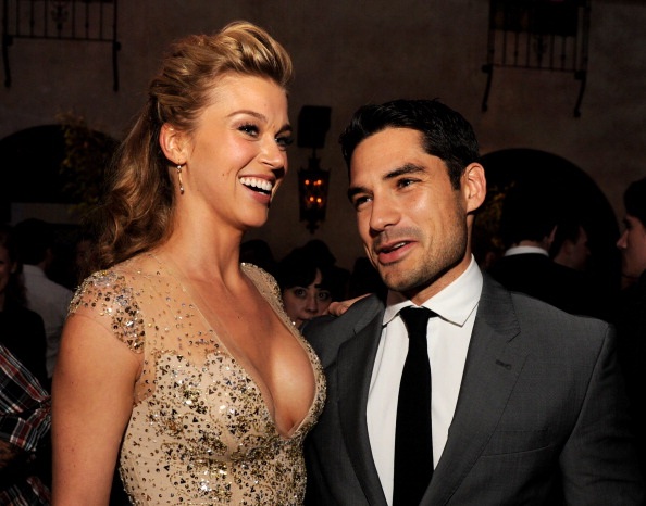 Adrianne Palicki và bạn diễn trong phim D.J. Cotrona