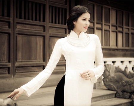 Áo dài Đức Hùng sang New York - 5 Đức Hùng tâm sự: “Tôi thấy rất vinh dự được tham gia cuộc triển lãm lần này tại New York,