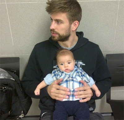 Gerard Pique - bạn trai Shakira và con trai cưng Milan