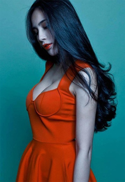 Những “gái một con” siêu quyến rũ của showbiz Việt - 4 Những “gái một con” siêu quyến rũ của showbiz Việt
