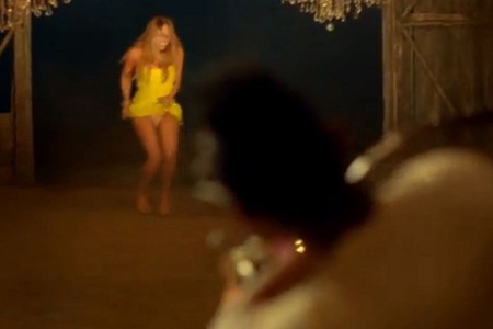 Mariah Carey khoe thân hình bốc lửa trong MV mới - 5 VN