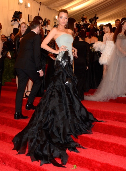 Blake Lively kiêu sa và gợi cảm