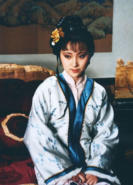 Trần Hiểu Húc trong tạo hình Lâm Đại Ngọc trong “Hồng Lâu Mộng”