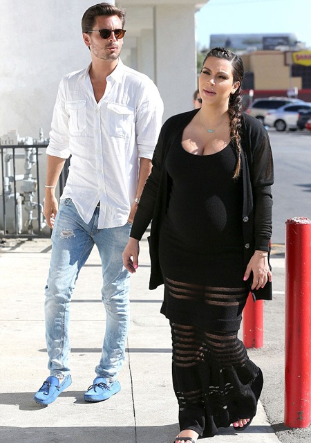 Cô Kim “bế bụng” đi học lớp chăm sóc trẻ sơ sinh - 1 VN