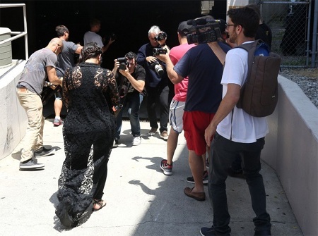 Cô Kim “bế bụng” đi học lớp chăm sóc trẻ sơ sinh - 10 VN