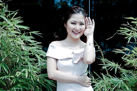 Hương Tràm xinh đẹp trong ngày “Ngại ngùng” - 5 Song song với các dự án âm nhạc, Hương Tràm sẽ là một trong những gương mặt