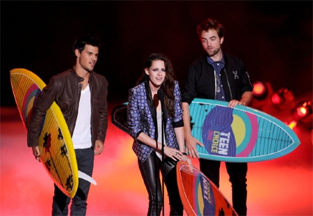 Công bố đề cử Teen Choice Award 2013 - 1 Các diễn viên của Hừng đông được nhiều đề cử tại lễ trao giải Teen Choice năm nay