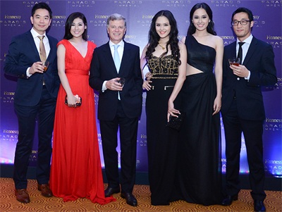 Nhan sắc Việt lộng lẫy trong đêm tiệc