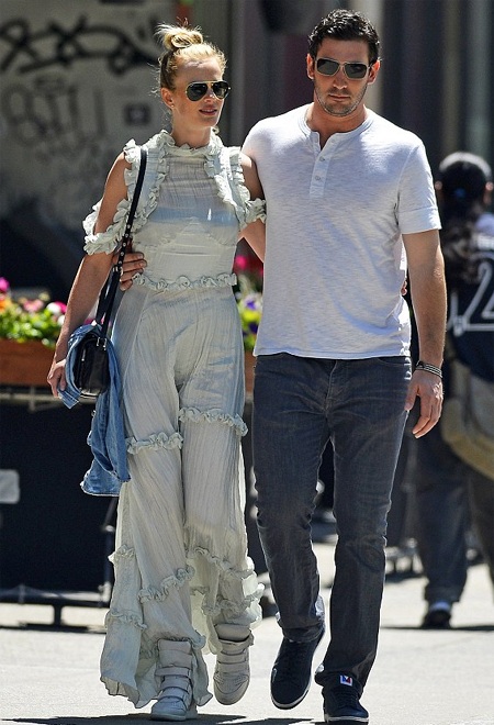 “Khó hiểu” với bộ váy xấu xí của siêu mẫu Nga - 1 VN