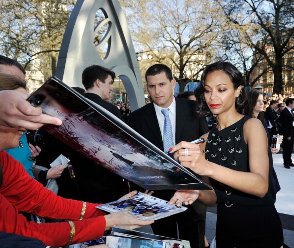 “Sao” phim Avatar rắc rối với váy quá cầu kỳ - 12 VN