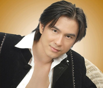 “Sao” Việt chung thủy với mái tóc đen