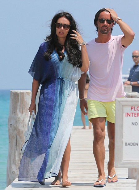 Con gái tỷ phú hạnh phúc trong tuần trăng mật - 17 VN