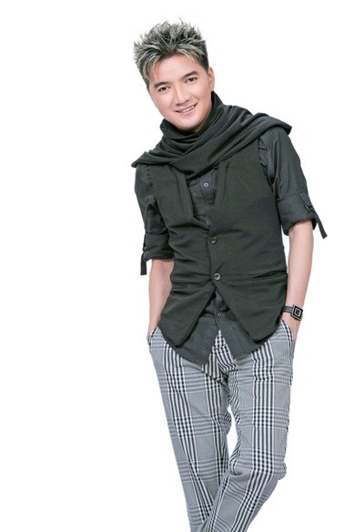 Đàm Vĩnh Hưng cùng dàn “sao” diễn tại Nga - 1 Đàm Vĩnh Hưng cùng dàn “sao” diễn tại Nga