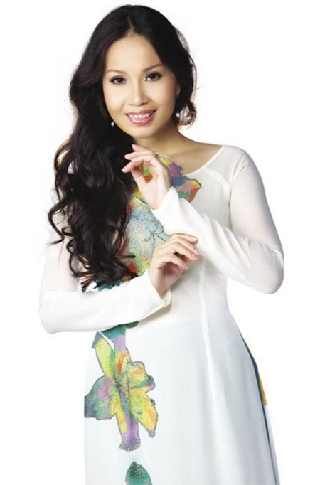 Là cô em út trong bộ tứ diva của làng nhạc