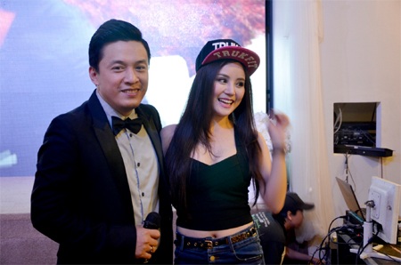 MTV Now “đột kích” họp báo Lam Trường - 1 Lam Trường trong ngày vui ra mắt album mới rạng rỡ bên ca sĩ Vy Oanh…