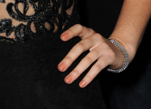 Quyến rũ sơn móng màu nhạt - 5 VN