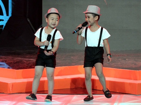 Cậu bé 6 tuổi mở màn ngoạn mục trong Đồ Rê Mí Đôi - 5 Quốc Thái - Nhật Minh