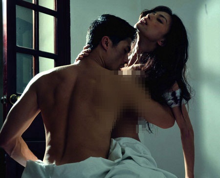 Những mỹ nhân hy sinh vì “cảnh nóng” trong điện ảnh Việt - 4 Những mỹ nhân hy sinh vì “cảnh nóng” của điện ảnh Việt