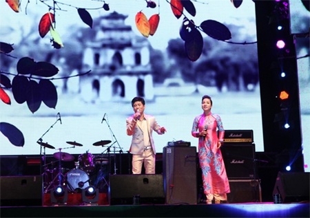 Khán giả Hà Nội cuồng nhiệt cùng “Tôi yêu Hà Nội”