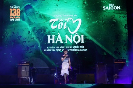 Thanh Lam “quậy” tưng bừng trên sân khấu “Tôi yêu Hà Nội”