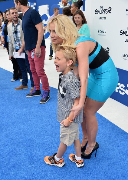 Britney Spears đưa hai con dự công chiếu phim - 10 VN