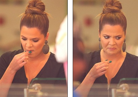 Gia đình Kardashian vui vẻ đi mua sắm trong ngày độc lập - 2 VN