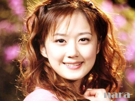 Jang Na-ra vẫn luôn trẻ trung dù đã bước sang tuổi 32