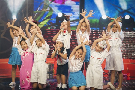 Đồ Rê Mí bùng cháy vũ điệu thế giới