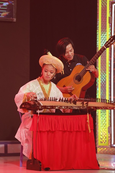 Gia đình nông dân miền Trung mê hát - 2 Gia đình nông dân miền Trung mê hát