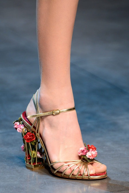 BST giày dép nữ tính của Dolce & Gabbana | Báo Dân trí