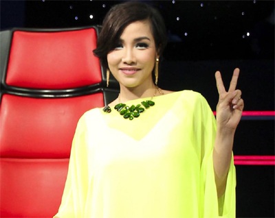 “Giải mã” phong cách tươi trẻ bất ngờ của Mỹ Linh trong The Voice 2013 - 3 Mỹ Linh “cân bằng” cuộc sống gia đình bằng những công việc rất giản dị