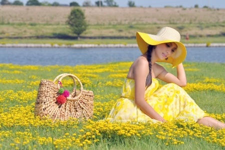 Huyền Ny làm MC chung kết Hoa hậu