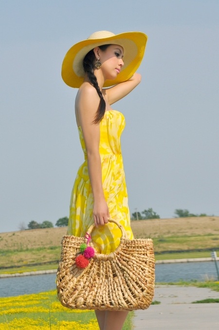 Huyền Ny làm MC chung kết Hoa hậu