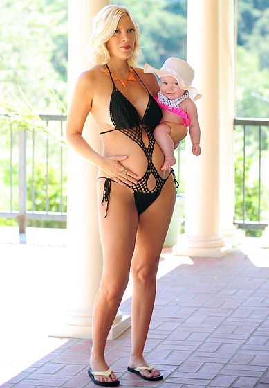 Tori Spelling khi mang thai 4 tháng