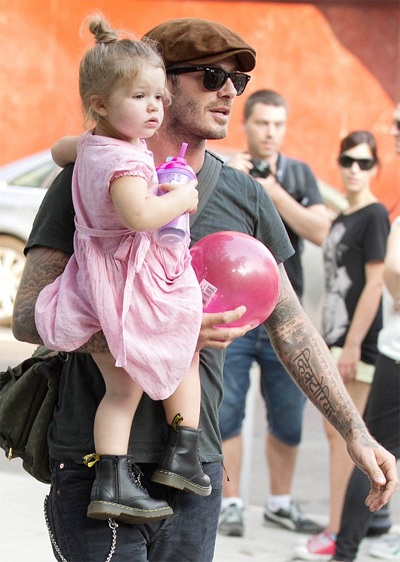 Harper Beckham càng lớn càng dễ thương - 4 VN