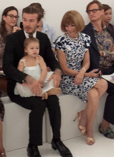 Harper Beckham càng lớn càng dễ thương - 6 VN