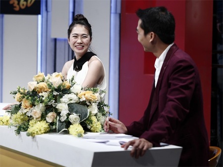 Lê Hoàng “chém gió” về “trai đẹp bị trục xuất” - 2 KM