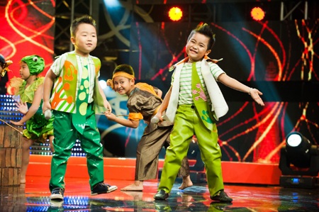 Cận chung kết, thí sinh Đồ Rê Mí “cháy” hết mình