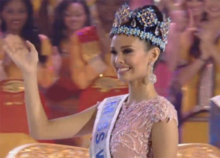 Vẻ đẹp lôi cuốn của tân Hoa hậu Thế giới - 26 Chúc mừng chiến thắng của Hoa hậu Megan Young!