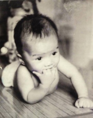 Mr Đàm lộ ảnh ngày bé, Việt Trinh đang yêu? - 1 Mr Đàm lộ ảnh cởi trần, Việt Trinh đang yêu?