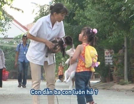 Voi, hổ xuất hiện trong “Con đã lớn khôn” - 4 Một mình bé Sin phải làm…mẹ của cùng lúc 3 chú chó con