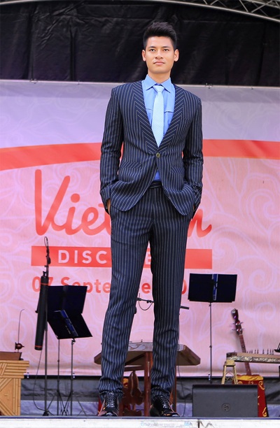 Thùy Dung, Hoàng Yến khoe sắc tại Scotland - 5 KM