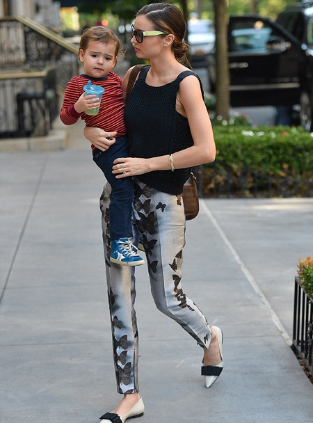 Miranda Kerr dùng toàn đồ hiệu đắt tiền - 1 VN