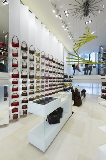 Longchamp khai trương cửa hàng mới tại London - 2 Longchamp khai trương cửa hàng mới tại London