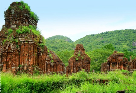 Thắng cảnh Việt Nam xuất hiện trong “13 thế kỷ ngược dòng lịch sử” - 2 Thắng cảnh Việt Nam xuất hiện trong “13 thế kỷ ngược dòng lịch sử”