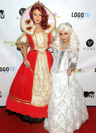 “Sao” tưng bừng đón Halloween - 18 Hai ngôi sao truyền hình thực tế Jennifer 'JWoww' Farley - Nicole 'Snooki' Polizzi